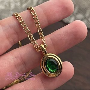 Emerald Green Pendant Necklace